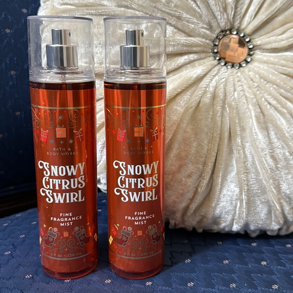 BATH & BODY WORKS SET. . . SNOWY CITRUS SWIRL SCENT - Picture 2 of 4